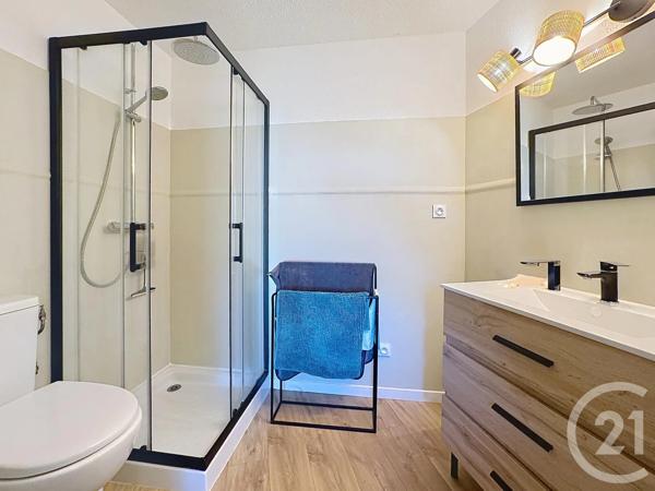 Appartement T3 à vendre  3 pièces - 71,96 m 2   CAVALAIRE SUR MER  - 83