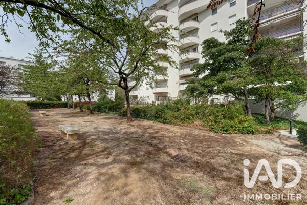Appartement à vendre 4 pièces 106 m² Lyon 8