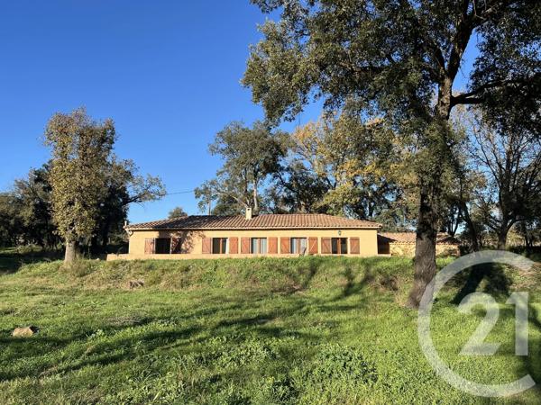 Maison à vendre  4 pièces - 130 m 2   COGOLIN  - 83
