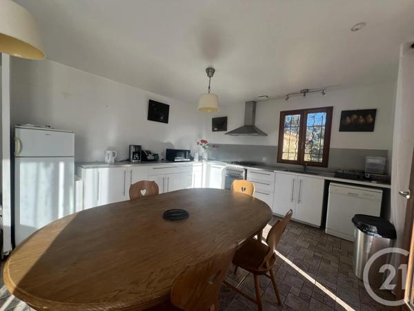 Maison à vendre  4 pièces - 130 m 2   COGOLIN  - 83