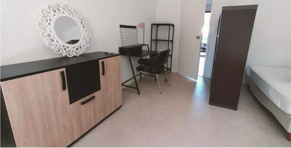 Studio avec terrasse et parking — rue de la Gibauderie