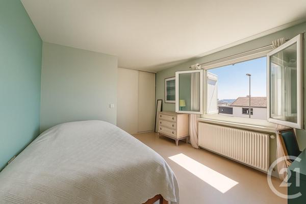 Maison à vendre  5 pièces - 142 m2 SURESNES - 92