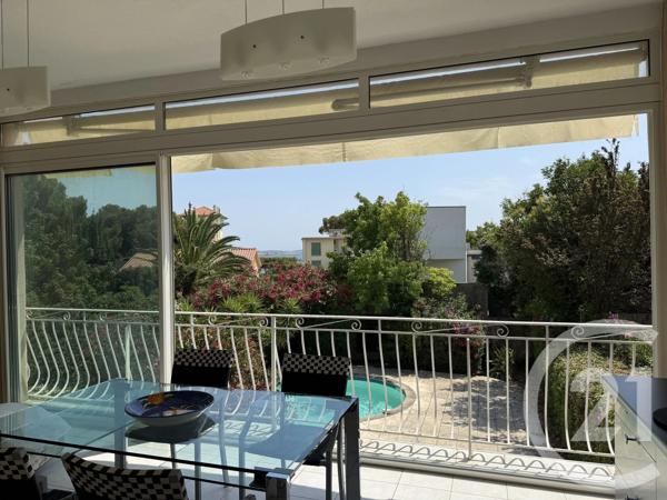 Maison à vendre  5 pièces - 197,39 m 2   BANDOL  - 83