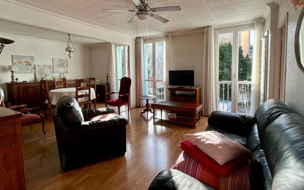 Appartement à vendre    4 pièces • 75 m2 Marseille 9