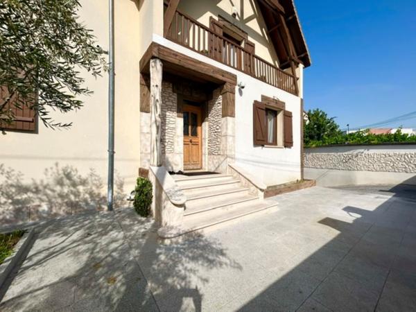 Maison de 203m2 habitables -Sartrouville