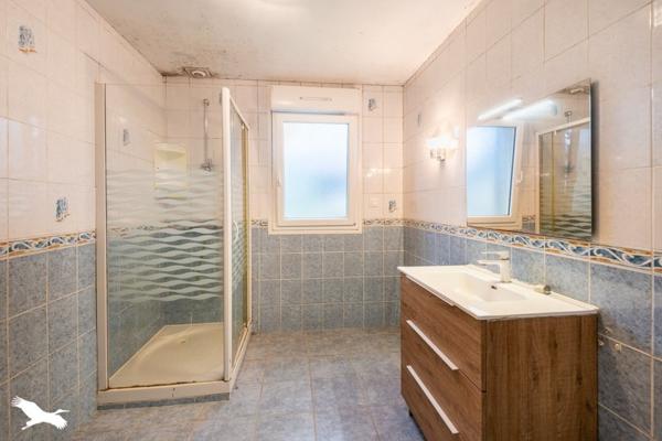 Maison à vendre 183 140 € Saint-Sauveur 6 p 126 m² DPE D