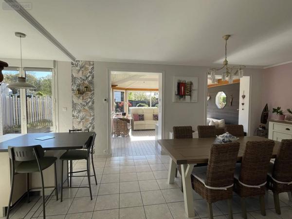 Maison à vendre à Rochefort-en-Terre dans le Morbihan (56220), ref : 130e