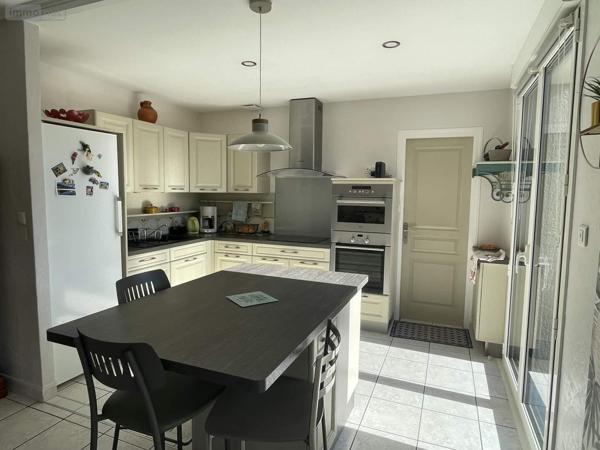 Maison à vendre à Rochefort-en-Terre dans le Morbihan (56220), ref : 130e