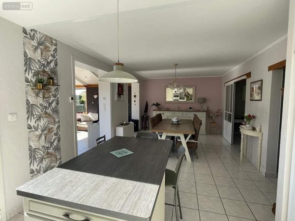 Maison à vendre à Rochefort-en-Terre dans le Morbihan (56220), ref : 130e