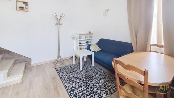 Appartement à louer La Roche Sur Yon : 2 pièces, 28m² avec 1 chambre(s) à 800€ - AJP Immobilier La Roche-sur-Yon