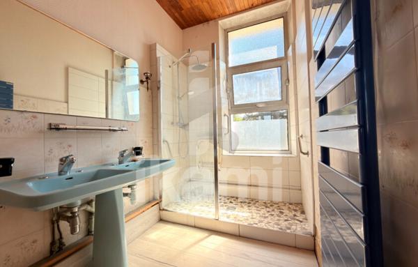 Maison de 211 m²