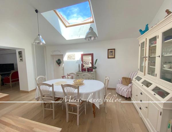 Maison de type 6 à vendre sur SAINT GILLES CROIX DE VIE (85), Maison de ville avec terrasse et garage