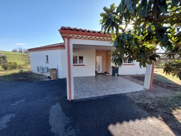 VILLA PLAIN PIED D'ARCHITECTE DE 2014 AVEC PISCINE + POOL HOUSE +2 GARAGES 2 PORTES SUR TERRAIN CLOS