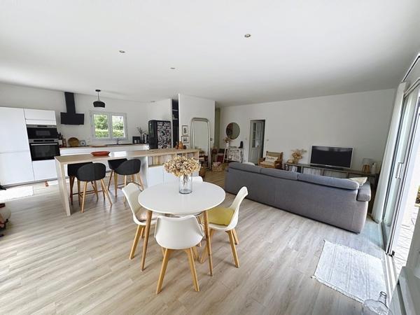 Maison 410 000 € Parempuyre 6 p 125 m² DPE C