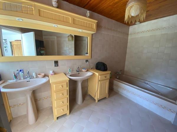 Maison à vendre à Plouha dans les Côtes-d'Armor (22580), ref : MAIS-111