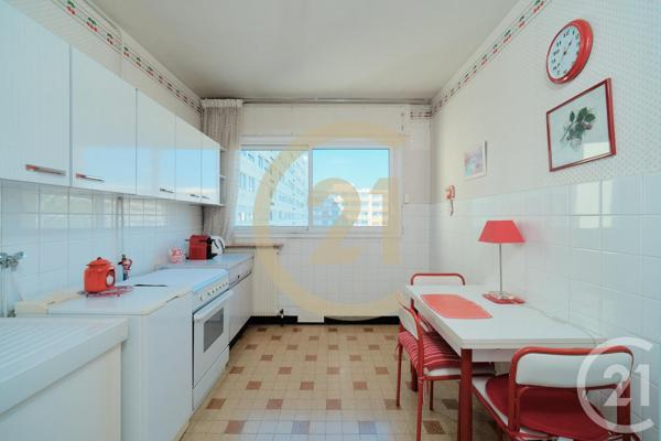 Appartement T3 à vendre  3 pièces - 84,79 m2 LYON - 69008