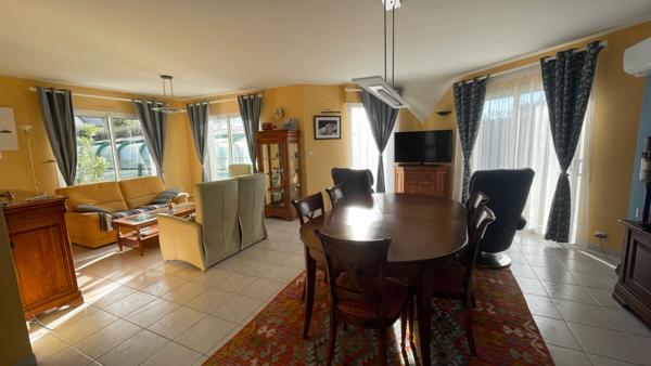 Maison à vendre à Carnac - 5 chambres, piscine entre bourg et Plages