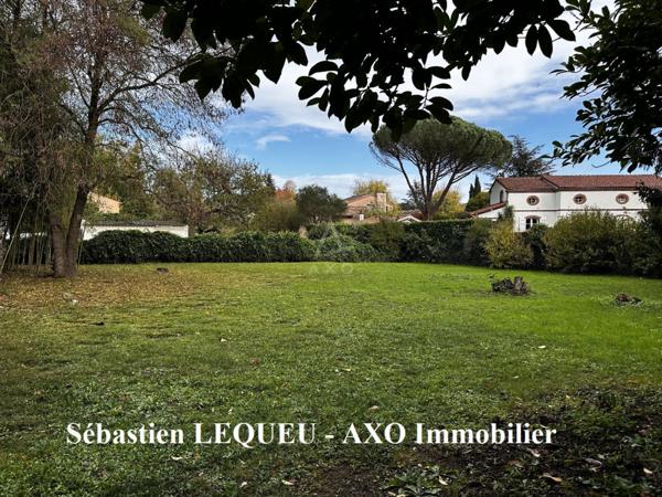 Terrain dexception à Pin-Balma  Un écrin de verdure pour votre future demeure