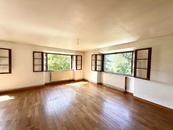 Appartement de charme dans une maison de maître
