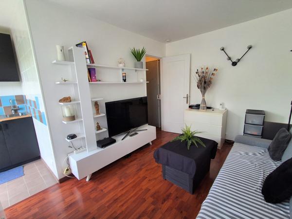Saint-Maur-des-Fossés (94100) Studio avec un balcon et une place de parking au sous-sol