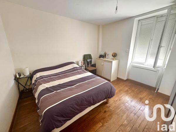 Maison 5 pièces de 85 m² à Cosne-Cours-sur-Loire (58200)