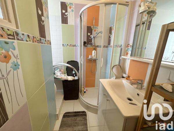 Maison 5 pièces de 85 m² à Cosne-Cours-sur-Loire (58200)