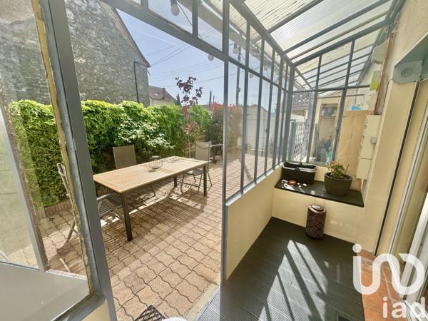 Maison 5 pièces de 85 m² à Cosne-Cours-sur-Loire (58200)