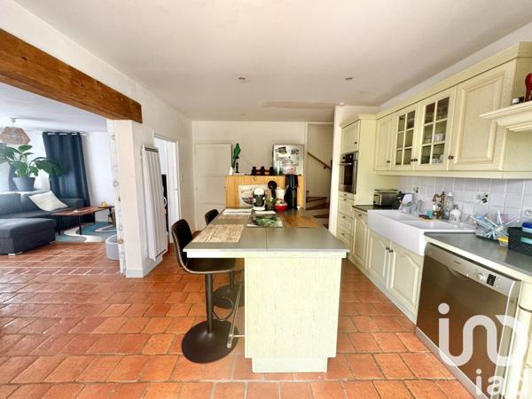 Maison 5 pièces de 85 m² à Cosne-Cours-sur-Loire (58200)