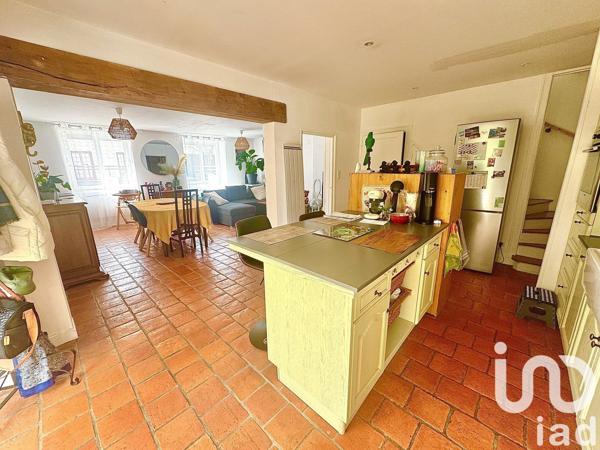 Maison 5 pièces de 85 m² à Cosne-Cours-sur-Loire (58200)