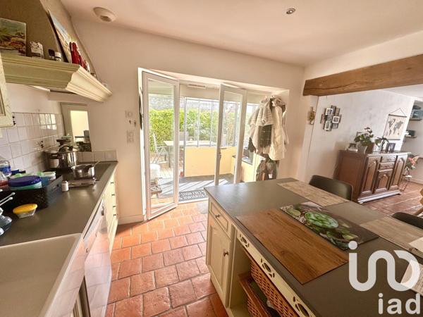 Maison 5 pièces de 85 m² à Cosne-Cours-sur-Loire (58200)