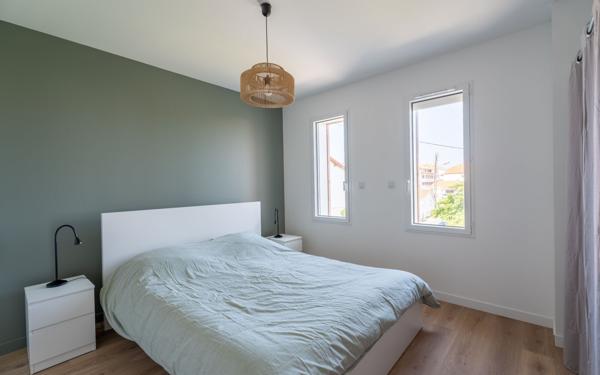 Maison à vendre    5 pièces • 120 m2 Biscarrosse