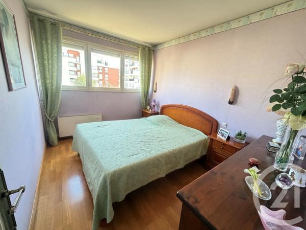Appartement F5 à vendre  5 pièces - 88 m 2   BEZONS  - 95