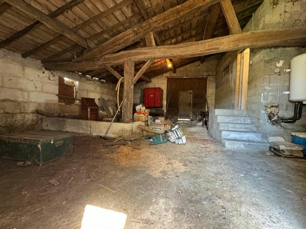 Maison à vendre    3 pièces •  Saint-Georges-des-Coteaux