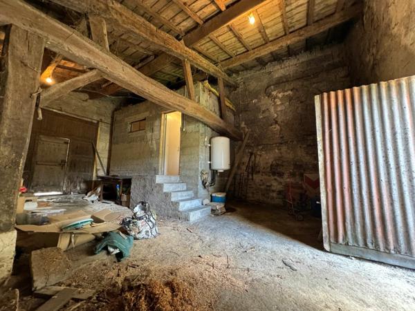 Maison à vendre    3 pièces •  Saint-Georges-des-Coteaux