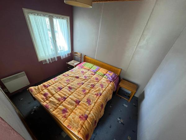 Maison à vendre    3 pièces •  Saint-Georges-des-Coteaux