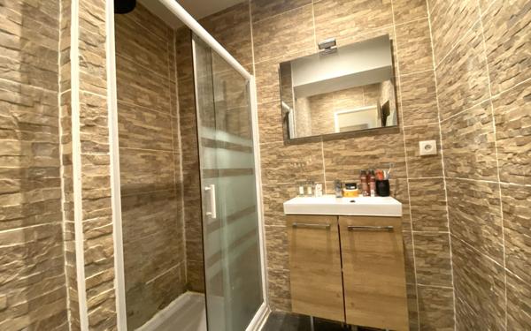 Appartement à vendre    2 pièces • 38 m2 Reims