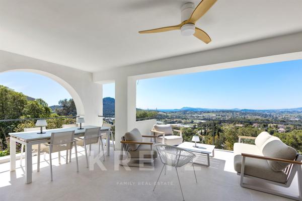 Carqueiranne – Villa vue mer – 300 m² – 5 chambres