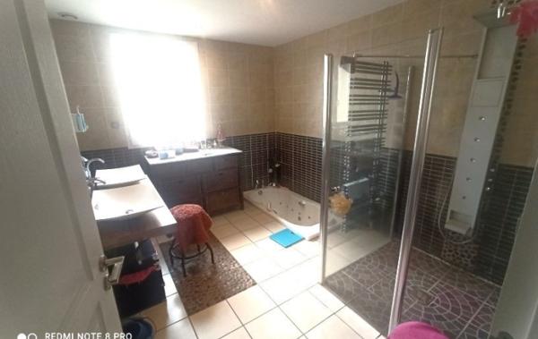Vente Villa Plain pied rénové(e) Bas-en-basset