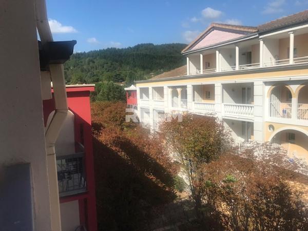 Lamalou-les-Bains (34240) STUDIO MEUBLE A LAMALOU LES BAINS