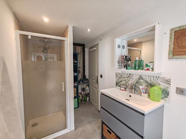 Ravissante maison de Rue d'environ 70 m² habitables avec extérieur