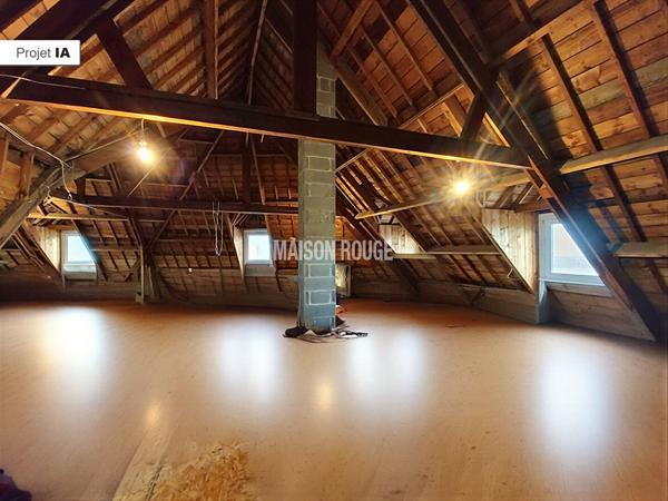Appartement lumineux 127 m² à Plouha centre-ville avec balcon et grenier aménageable de 115 m² proche mer