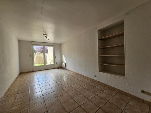 Immeuble à BALLON-SAINT MARS, 72290 - 150m²