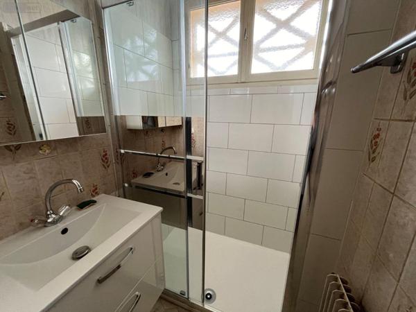 Pavillon à vendre à Saint-Vallier en Saône-et-Loire (71230), ref : 063/1474   
BOIS FRANCS