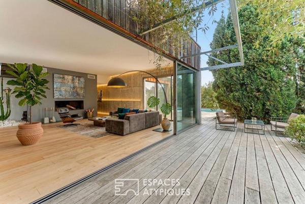 Maison d’architecte avec vue et piscine sur les coteaux