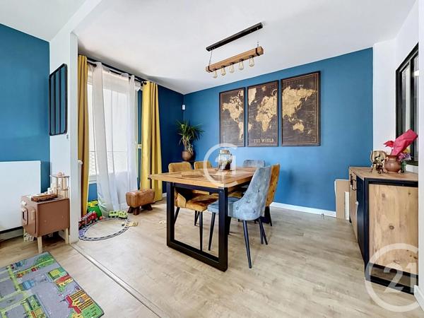 Appartement F4 à vendre  3 pièces - 80,20 m 2   MONTREUIL  - 93