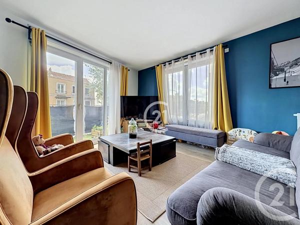 Appartement F4 à vendre  3 pièces - 80,20 m 2   MONTREUIL  - 93