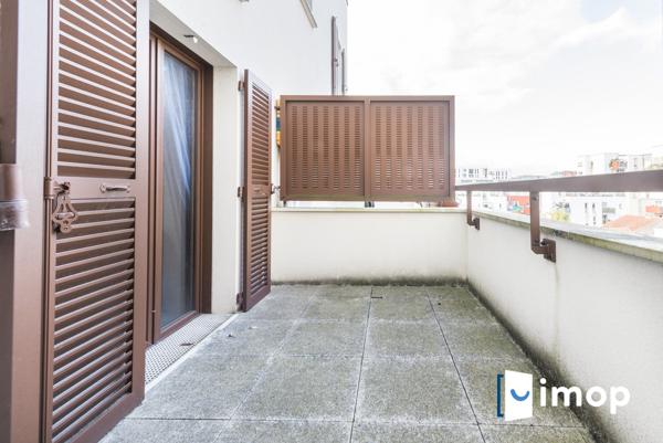 Duplex 3 chambres au dernier étage avec terrasse