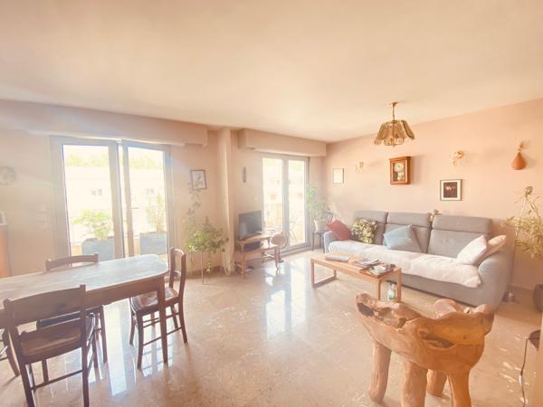 A VENDRE 3P 61 m2 HESPERIDES ROY RENE AIX EN PROVENCE