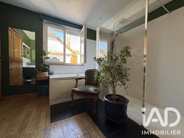 Maison à vendre 7 pièces 160,53 m² Dole