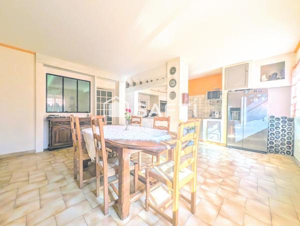 maison à vendre de 8 pièces et 235 m²